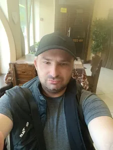 Виктор