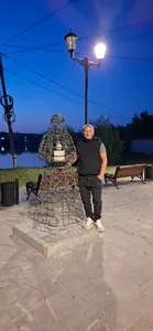 Артём