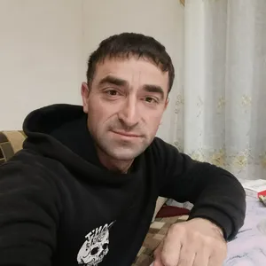 Максим
